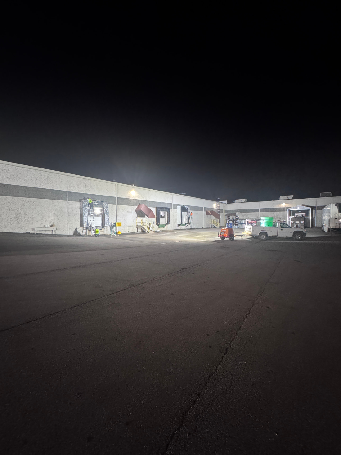 Night-shift production under light towers